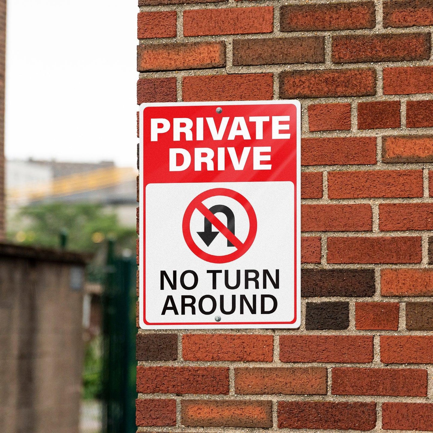 Private Drive 10 x 14 Inch Aluminum Sign